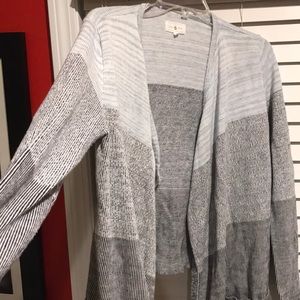 Lou and Grey open cardigan size M